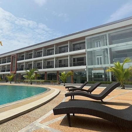 River Palm Hotel And Resort Powered By Cocotel Bugallon Exteriör bild